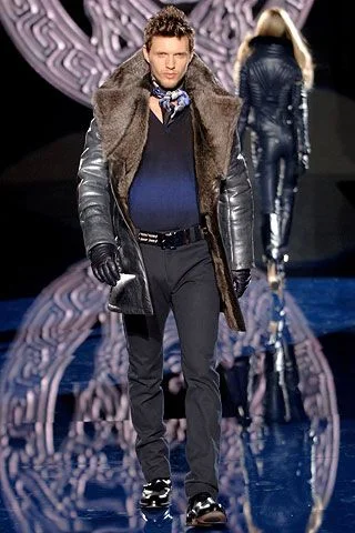 Look 18